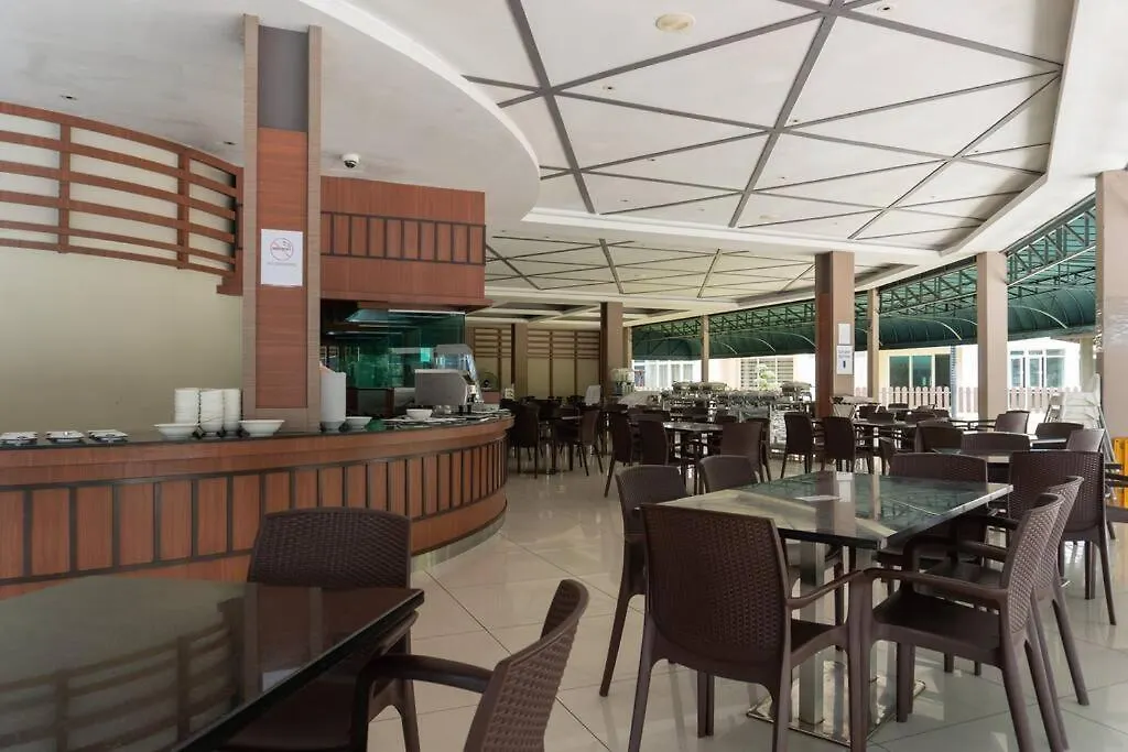 Ksl A 3R3B 1-5Pax #Daya#Austin#Ikea#Aeon Apartment Johor Bahru 0*,  Malaysia