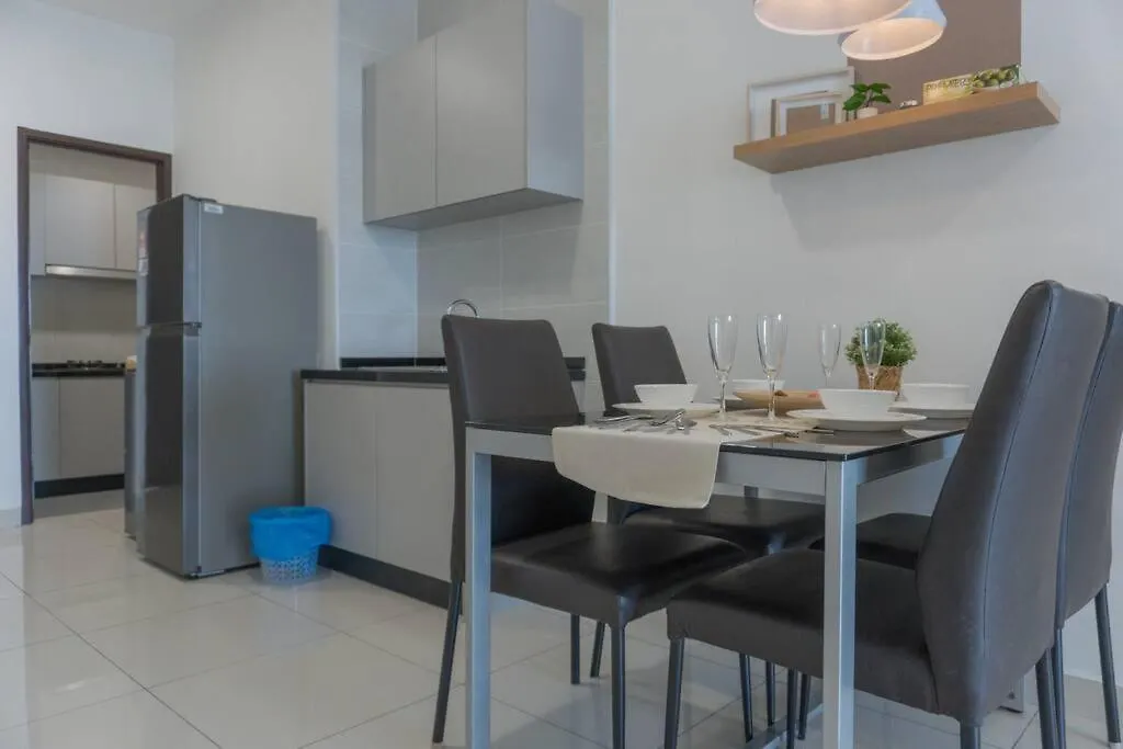 Ksl A 3R3B 1-5Pax #Daya#Austin#Ikea#Aeon Apartment Johor Bahru