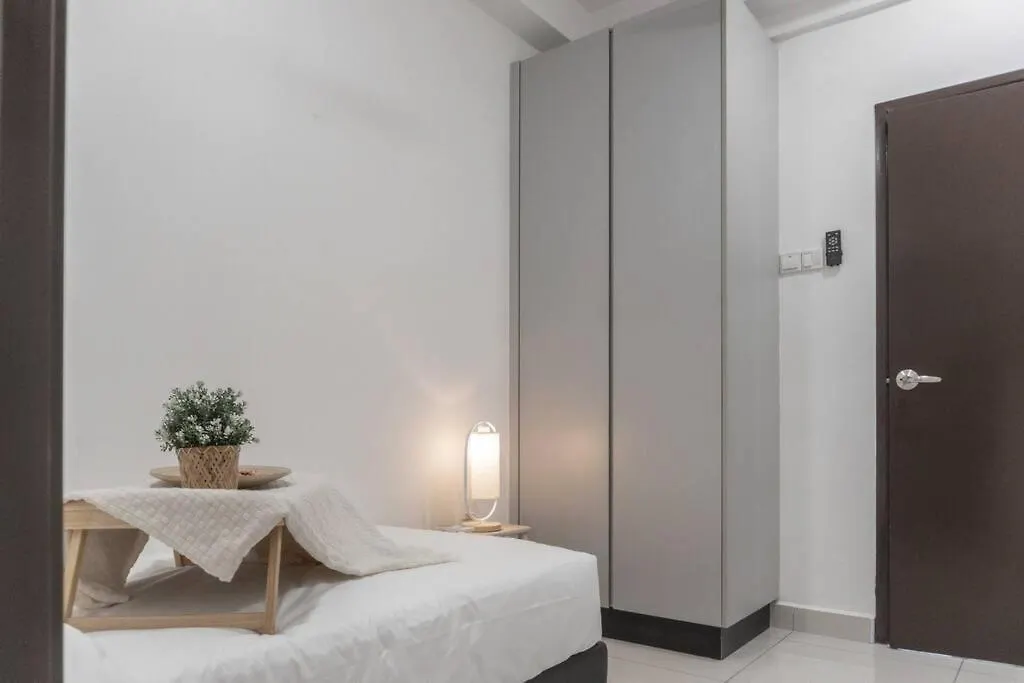 Ksl A 3R3B 1-5Pax #Daya#Austin#Ikea#Aeon Apartment Johor Bahru