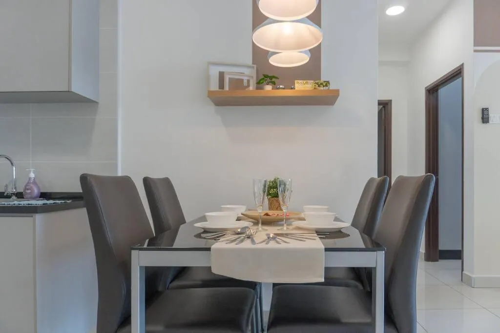 Ksl A 3R3B 1-5Pax #Daya#Austin#Ikea#Aeon Apartment Johor Bahru