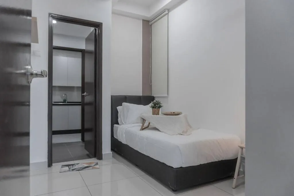 Ksl A 3R3B 1-5Pax #Daya#Austin#Ikea#Aeon Apartment Johor Bahru